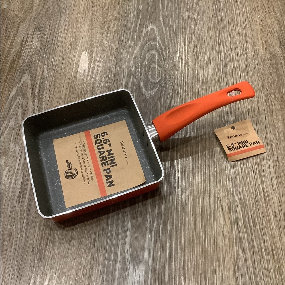 NWT, CUTE** - RED Sedona 5.5" Mini Square Fry pan | OFFERS WELCOME!